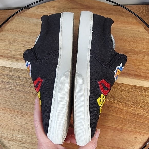 Soda Black Canvas Slip On Sneakers with Embroidered Patches Size 9 - Picture 10 of 15
